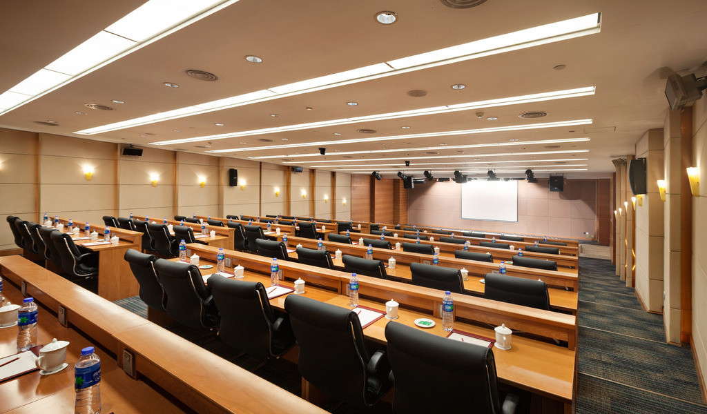 塞伯羅斯二維碼門(mén)禁共享會(huì)議室