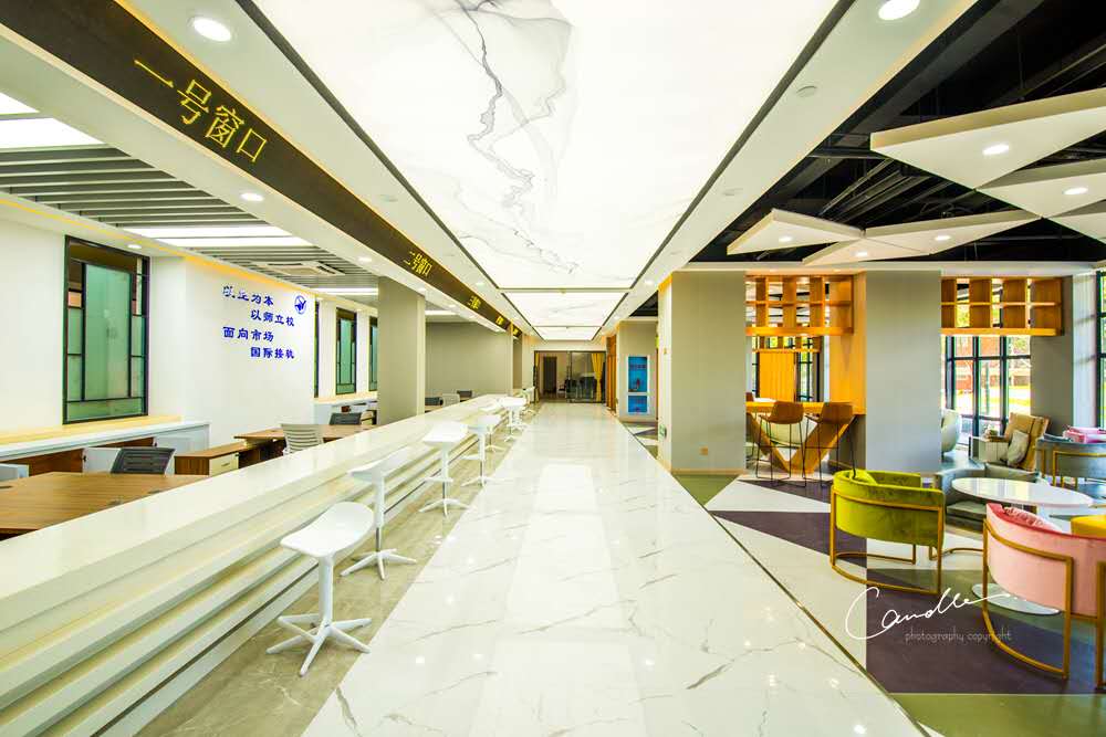 浙江萬里學院 浙江萬里學院