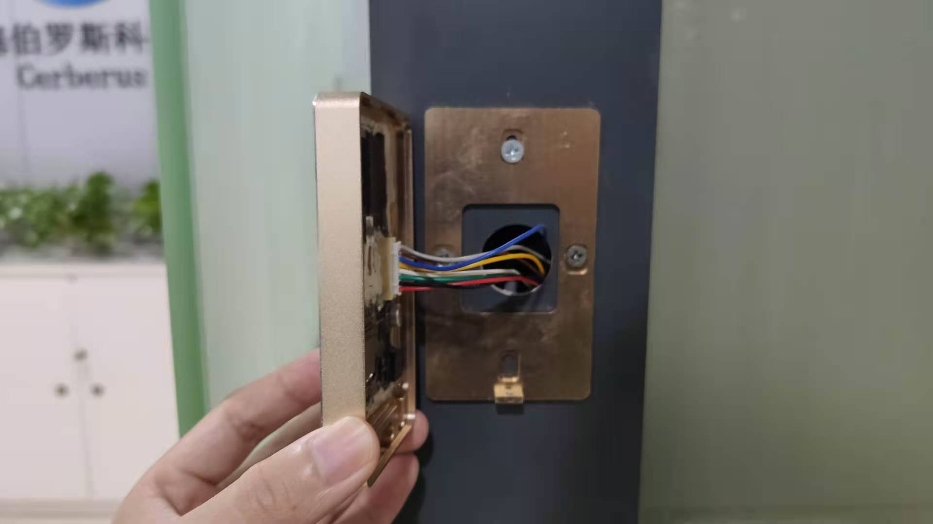 二維碼門禁設備安裝 二維碼門禁設備安裝